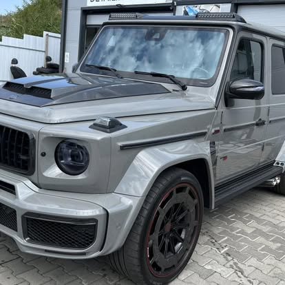 Mercedes-Benz Clasa G · finisaj argintiu, fotografie publicată de Dayanis Detailing